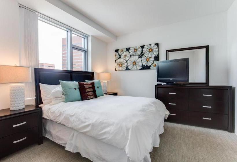 Global Luxury Suites At Kendall East