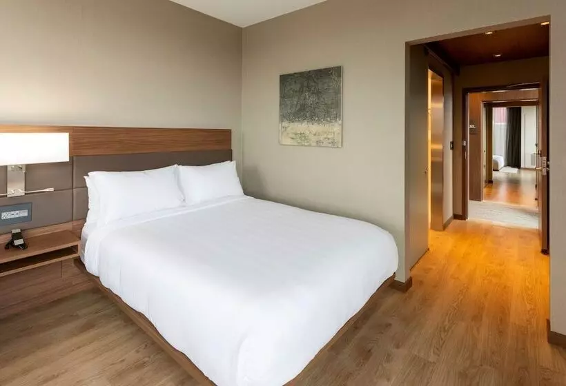 Ac Hotel By Marriott Minneapolis West End