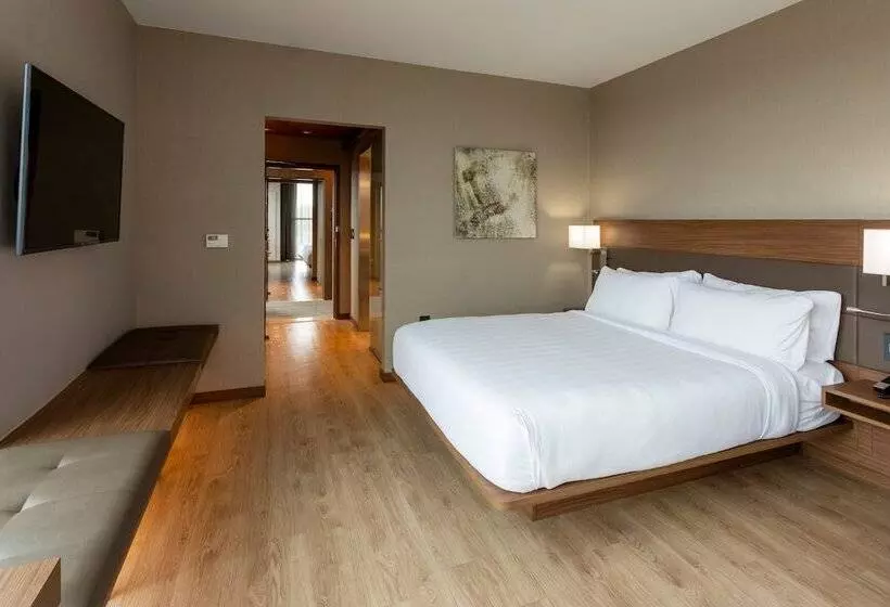 Ac Hotel By Marriott Minneapolis West End