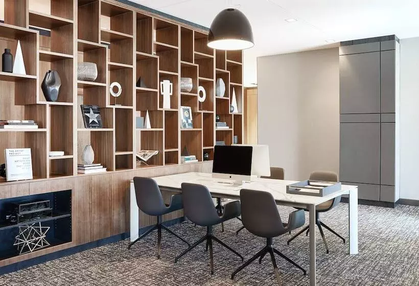 Ac Hotel By Marriott Minneapolis West End