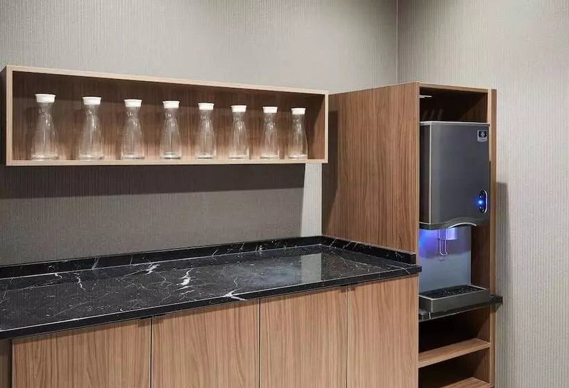 Ac Hotel By Marriott Minneapolis West End