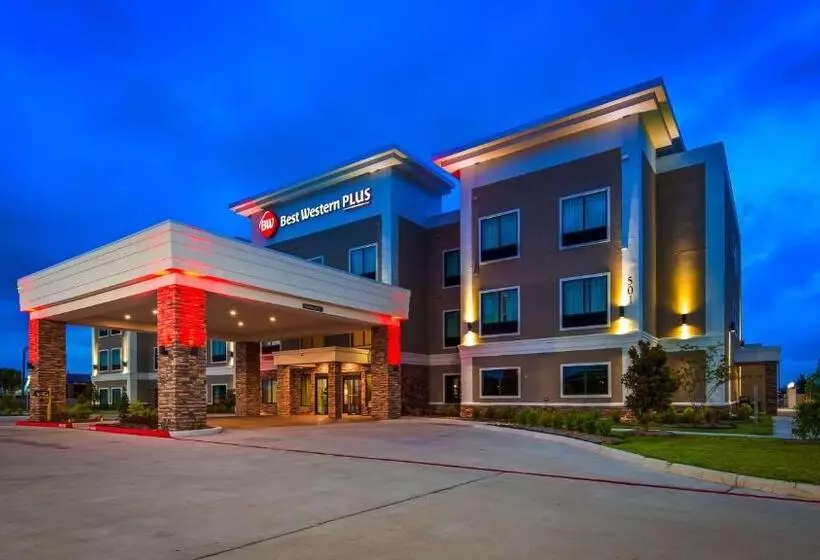 Hotelli Best Western Plus Bay City Inn & Suites