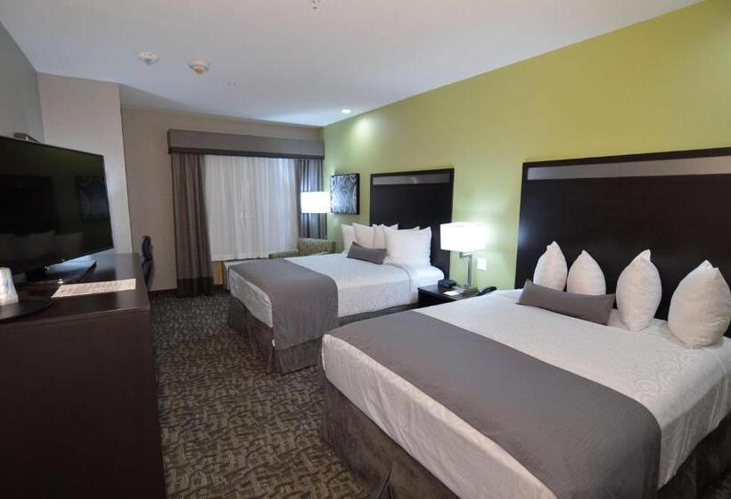 Отель Best Western Plus Bay City Inn & Suites