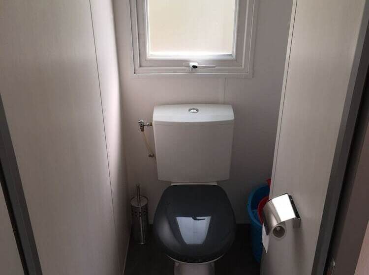 酒店 3 Bedroom Chalets Camping Leï Suves   Joycasa