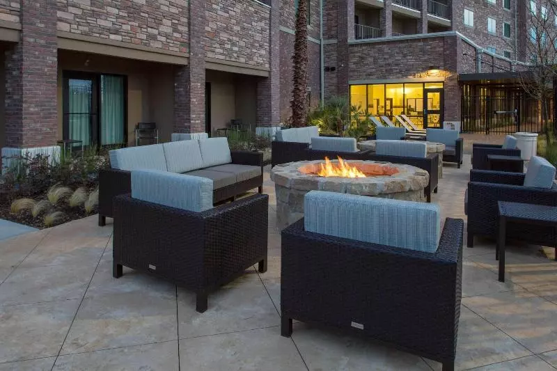 Hotelli Courtyard By Marriott Dallas Flower Mound