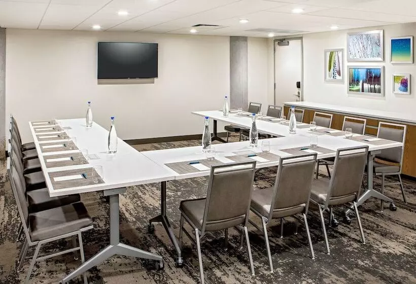 Hotelli Element Moline