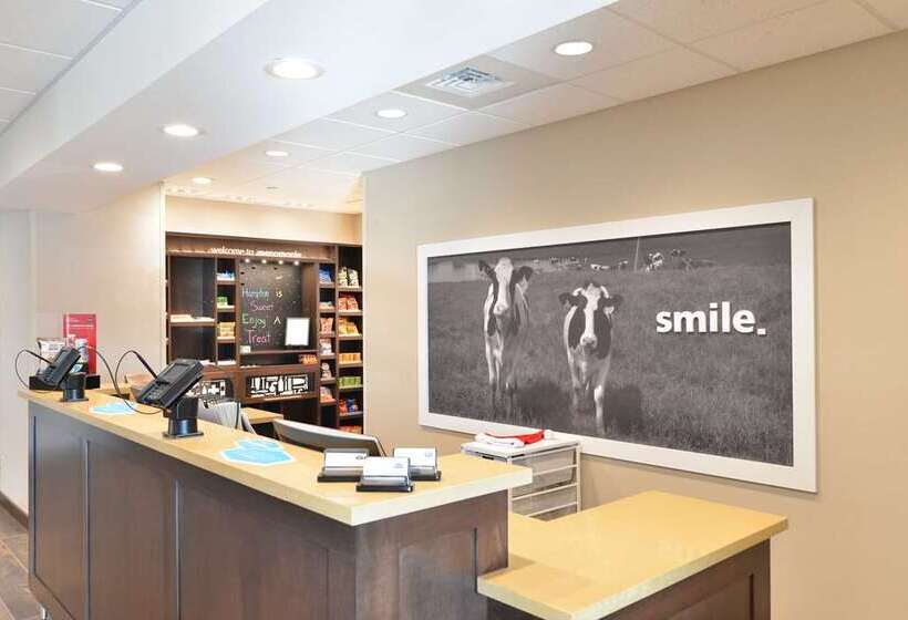 酒店 Hampton Inn & Suites Menomonie Uw Stout