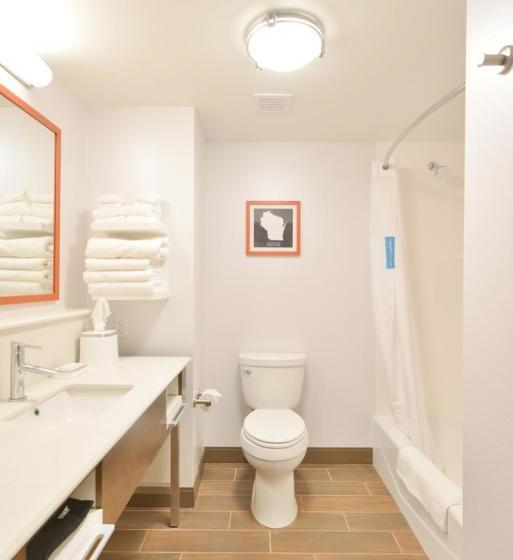 酒店 Hampton Inn & Suites Menomonie Uw Stout