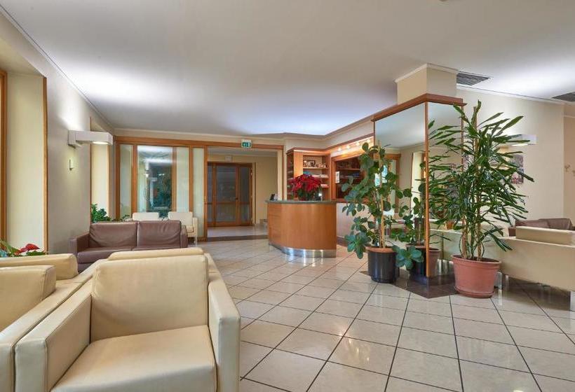 ホテル Careni Villa Italia