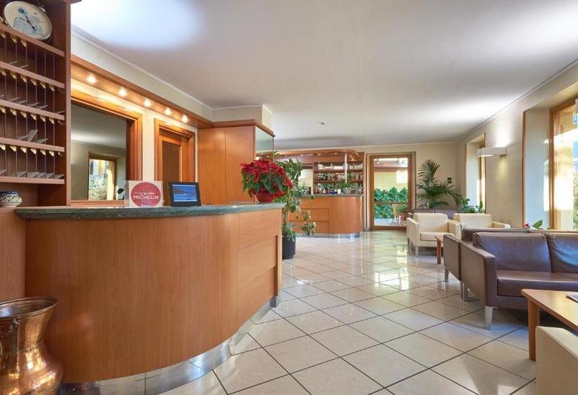 ホテル Careni Villa Italia