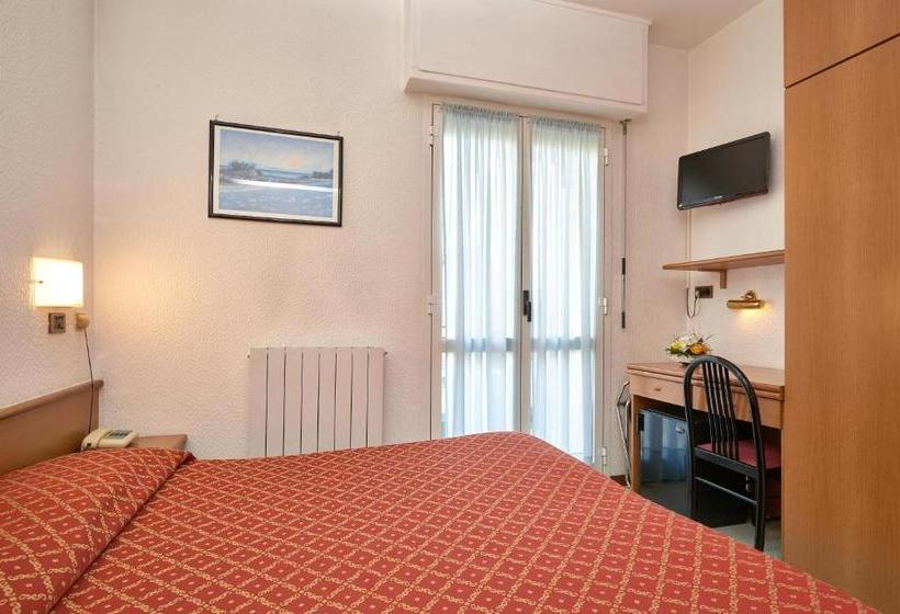 ホテル Careni Villa Italia