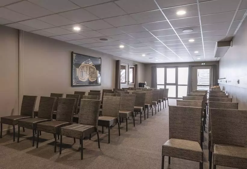 ホテル Ily Hôtels & Spa La Rosière