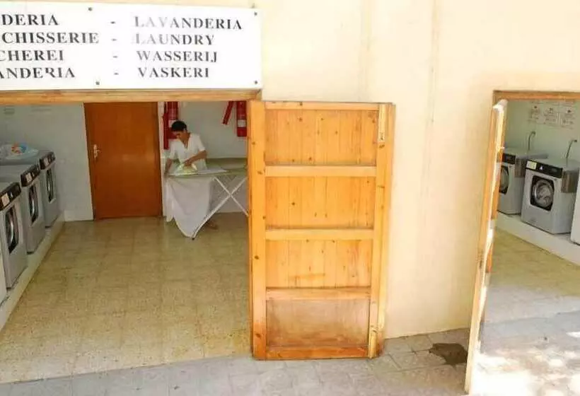 Camping Cala Montgó