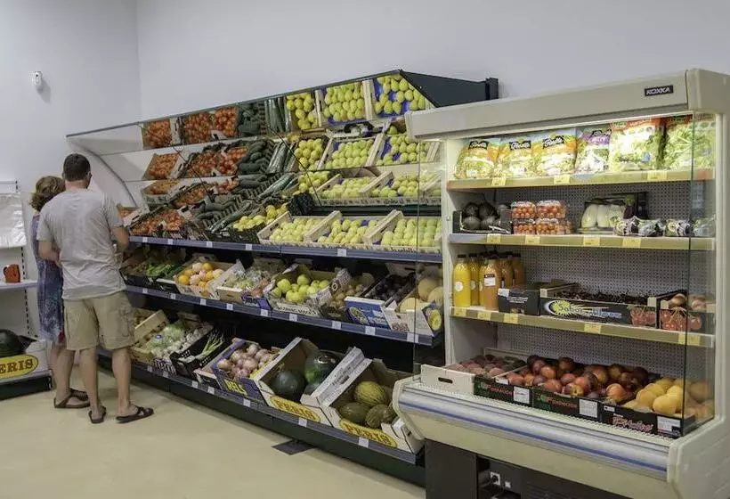 Camping Cala Montgó