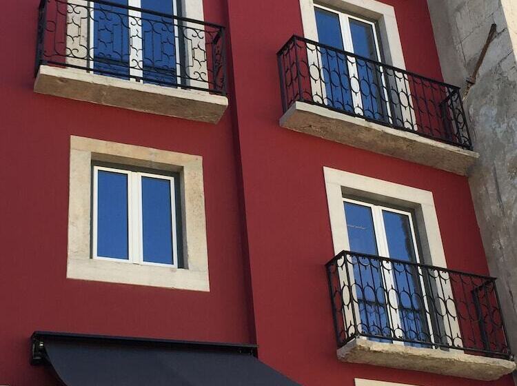 Dalma Old Town   Castelo