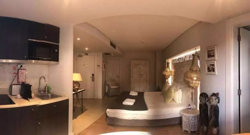 Dalma Old Town   Castelo