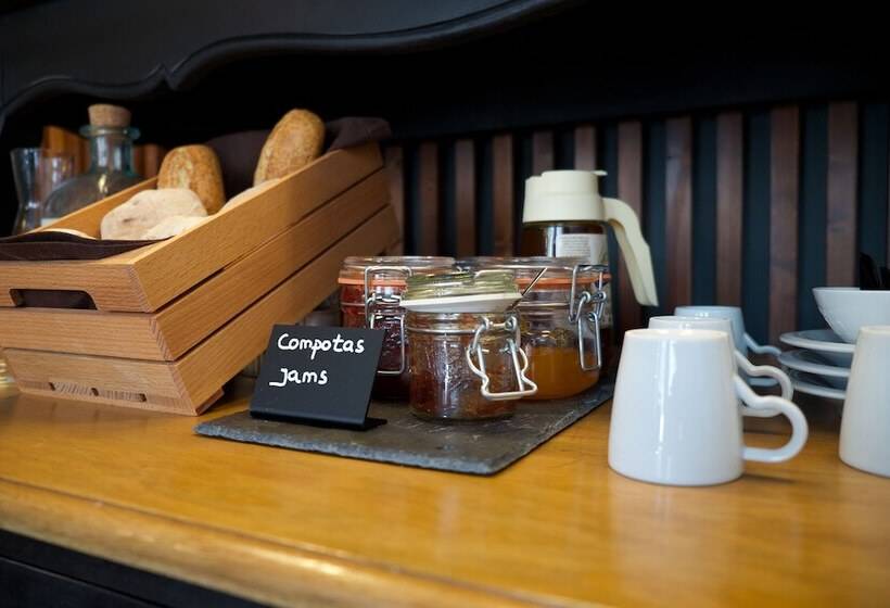 Dalma Old Town   Castelo