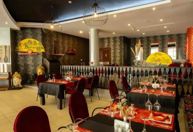 Euphoria Palm Beach Resort