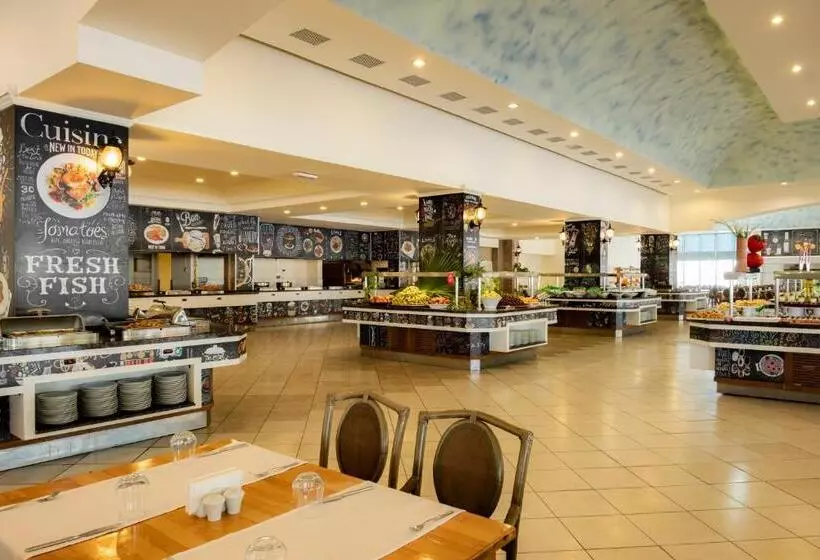 Euphoria Palm Beach Resort