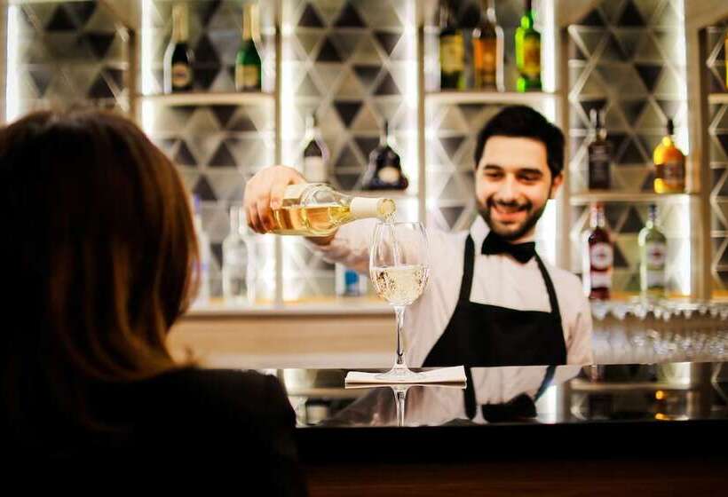 هتل Ameri Plaza Tbilisi