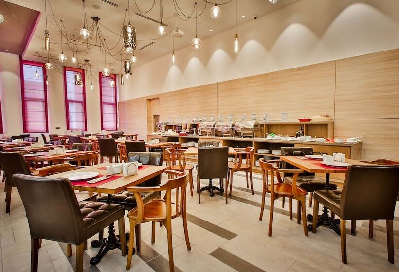 هتل Ameri Plaza Tbilisi