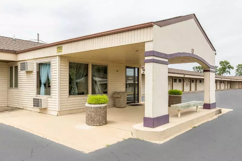 Hotelli AmeriVu Inn and Suites New Hampton