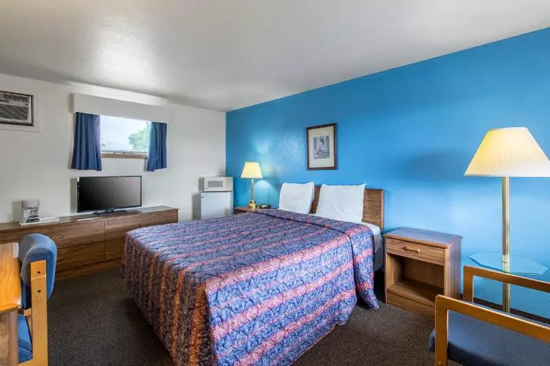 Hotelli AmeriVu Inn and Suites New Hampton
