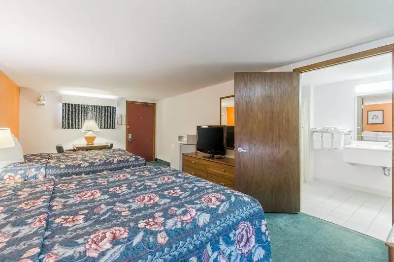 Hotelli AmeriVu Inn and Suites New Hampton