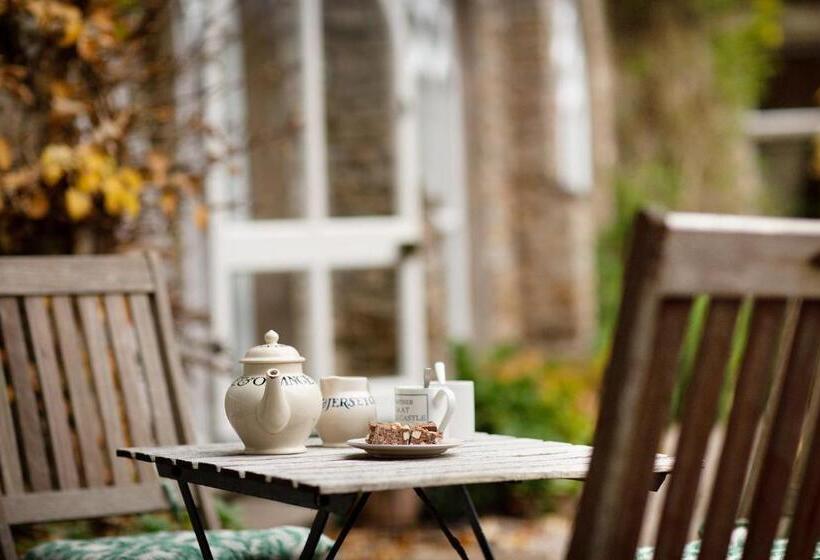 فندق Augill Castle