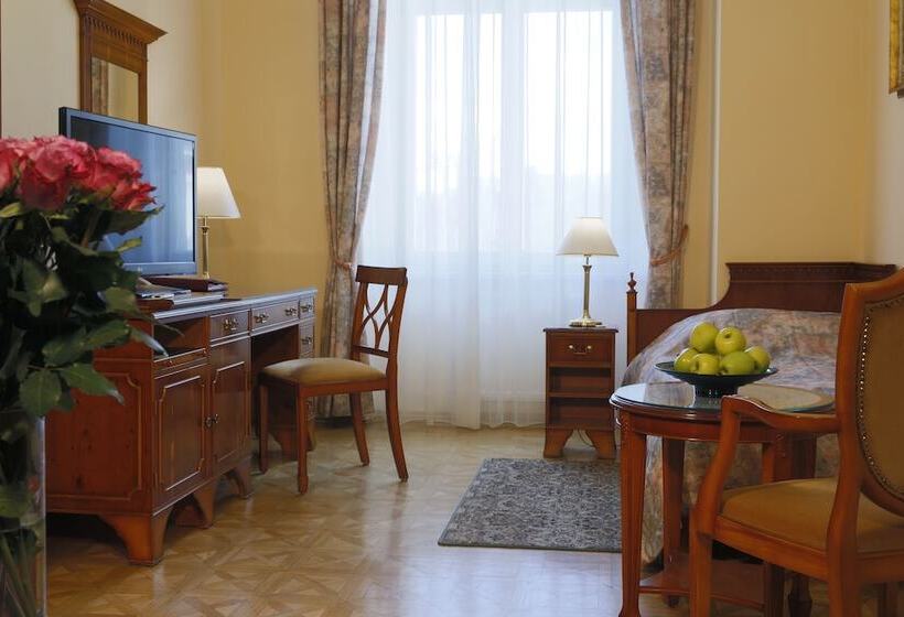 فندق Bristol Kralovska Vila