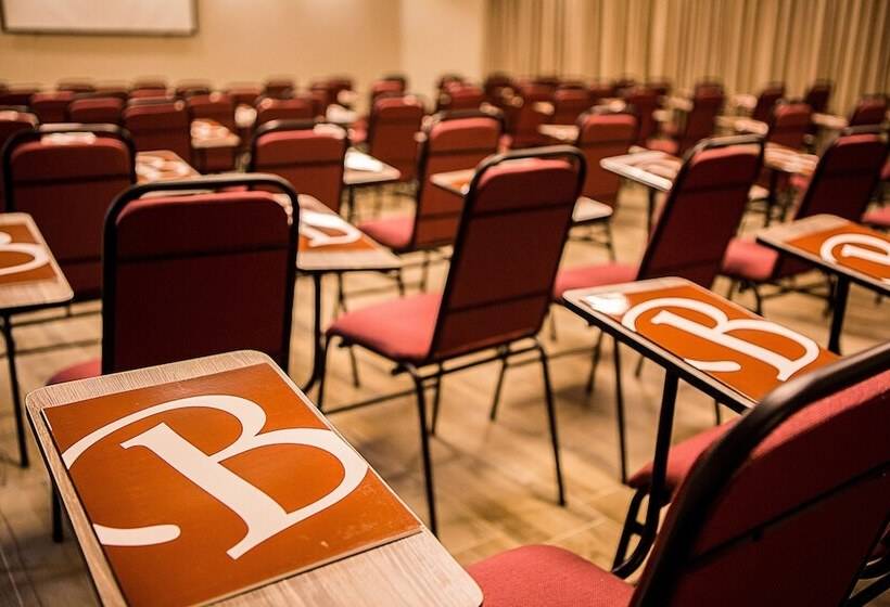 酒店 Bristol Viçosa