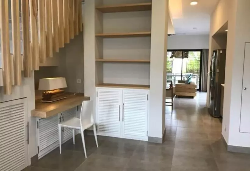 هتل Choisy Les Bains