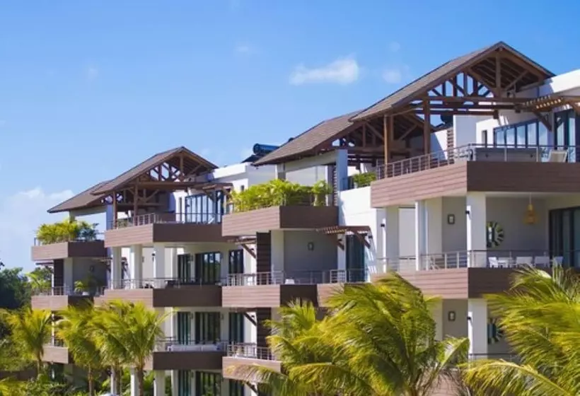 هتل Choisy Les Bains