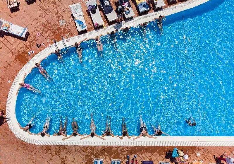 Hotelli Th Gioiosa Mare   Capo Calavà Village