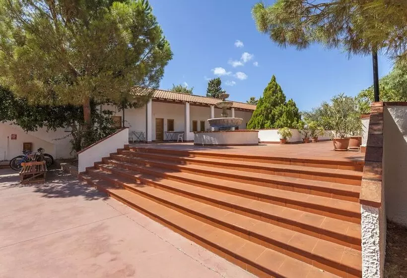 Hotelli Th Gioiosa Mare   Capo Calavà Village