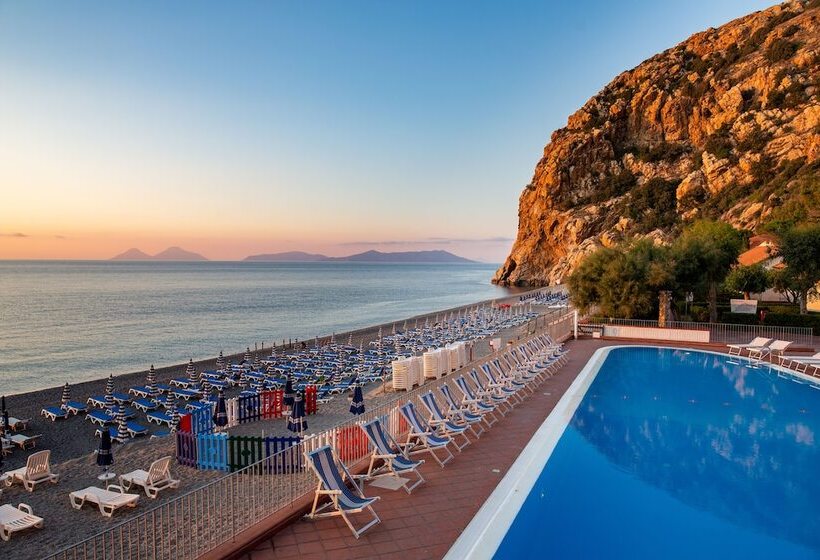 هتل Th Gioiosa Mare   Capo Calavà Village