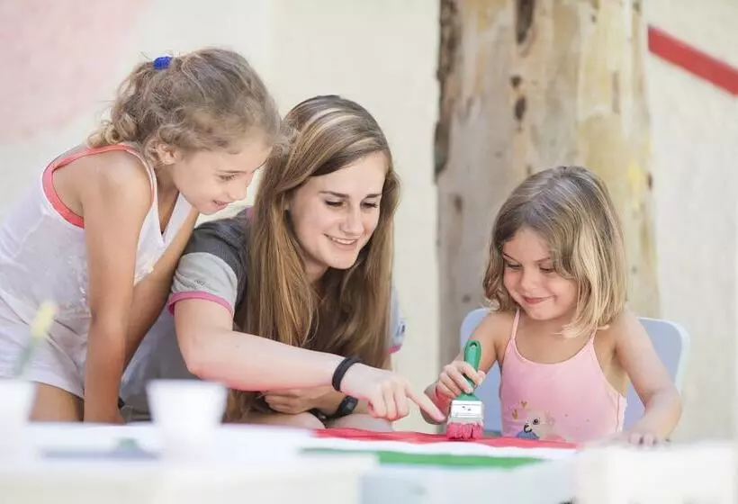 Hotelli Th Gioiosa Mare   Capo Calavà Village