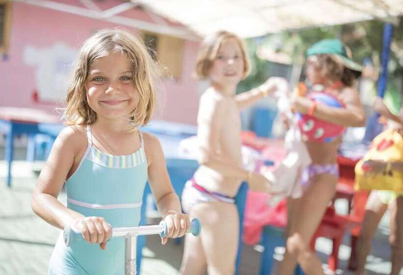 هتل Th Gioiosa Mare   Capo Calavà Village