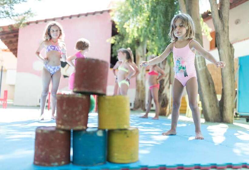 هتل Th Gioiosa Mare   Capo Calavà Village