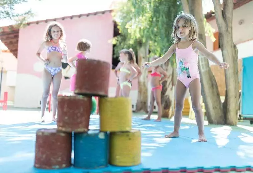 Hotelli Th Gioiosa Mare   Capo Calavà Village