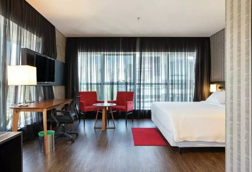 Hotelli Hilton Garden Inn Itajai Praia Brava