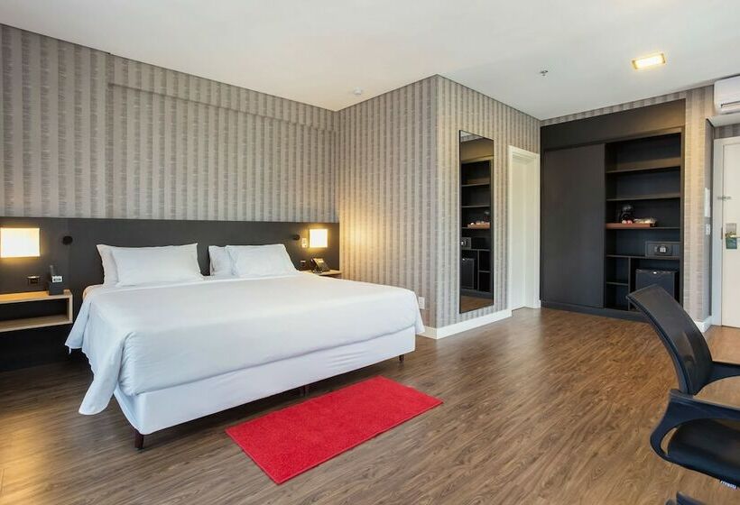 ホテル Hilton Garden Inn Itajai Praia Brava