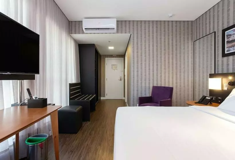 Hotelli Hilton Garden Inn Itajai Praia Brava