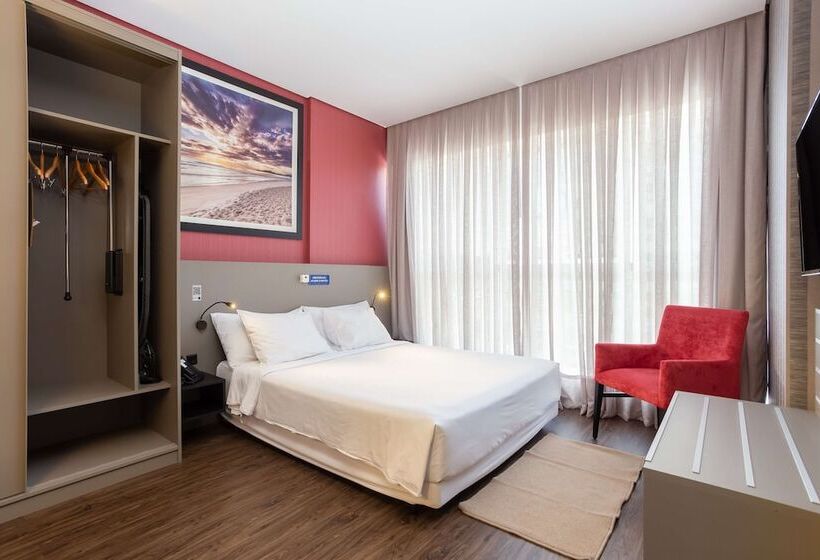 ホテル Hilton Garden Inn Itajai Praia Brava