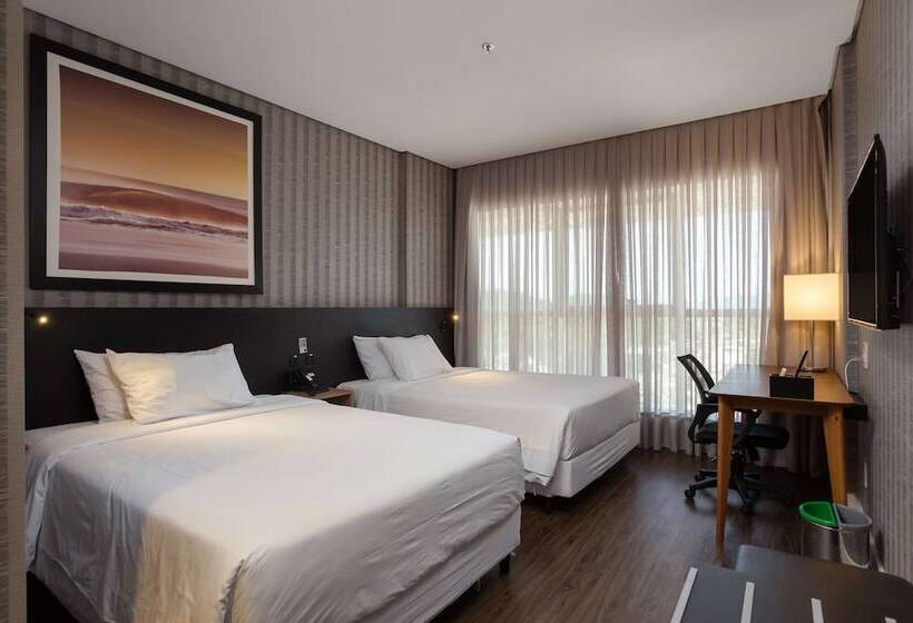 ホテル Hilton Garden Inn Itajai Praia Brava