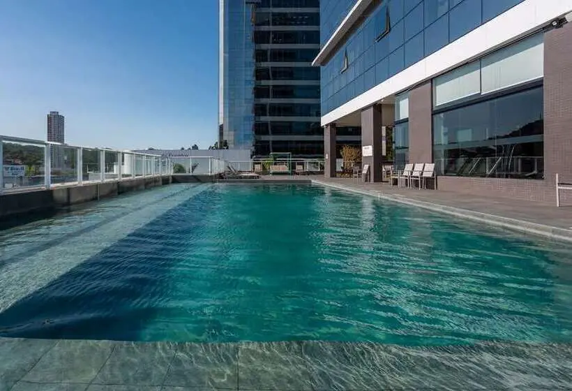 ホテル Hilton Garden Inn Itajai Praia Brava