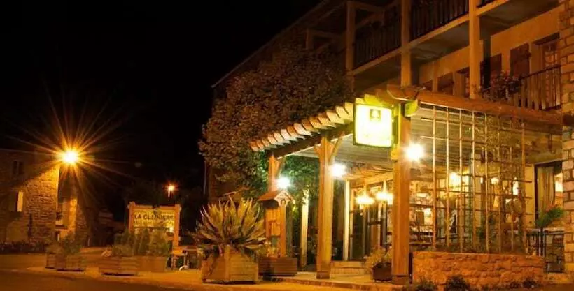 Hotelli Hôtel La Clairière