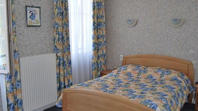 בית מלון כפרי Hôtel Le Plat D Etain