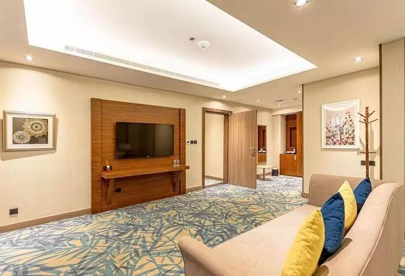 Mena Plaza Hotel Albarsha At The Mall