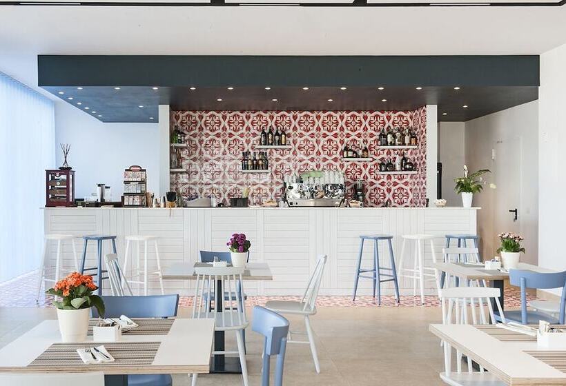 فندق Modica Beach Resort